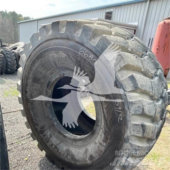 BKT 875/65R29 Гуми