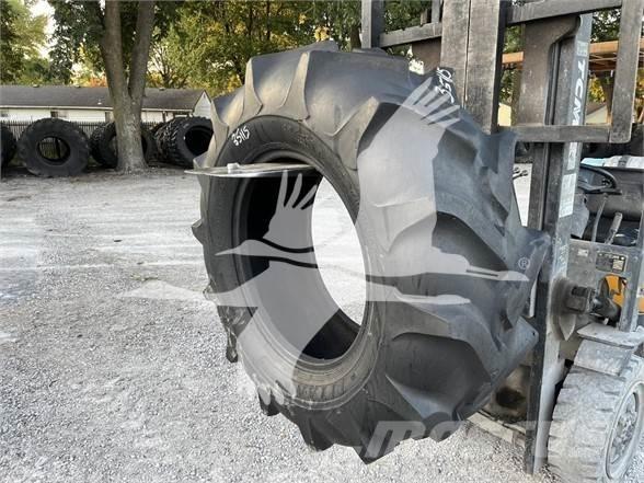 Titan 18.4X26 Гуми