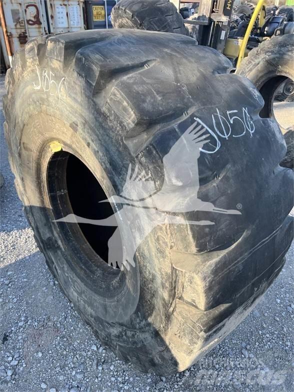 Toyo 23.5x25 Гуми
