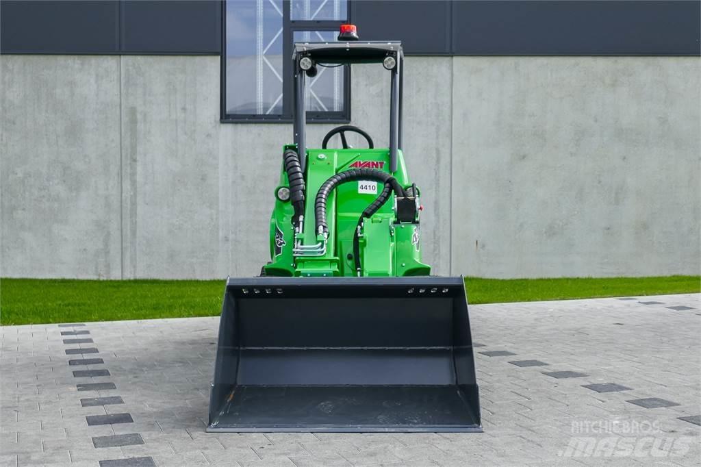 Avant M 423 Мини екскаватори < 7 т