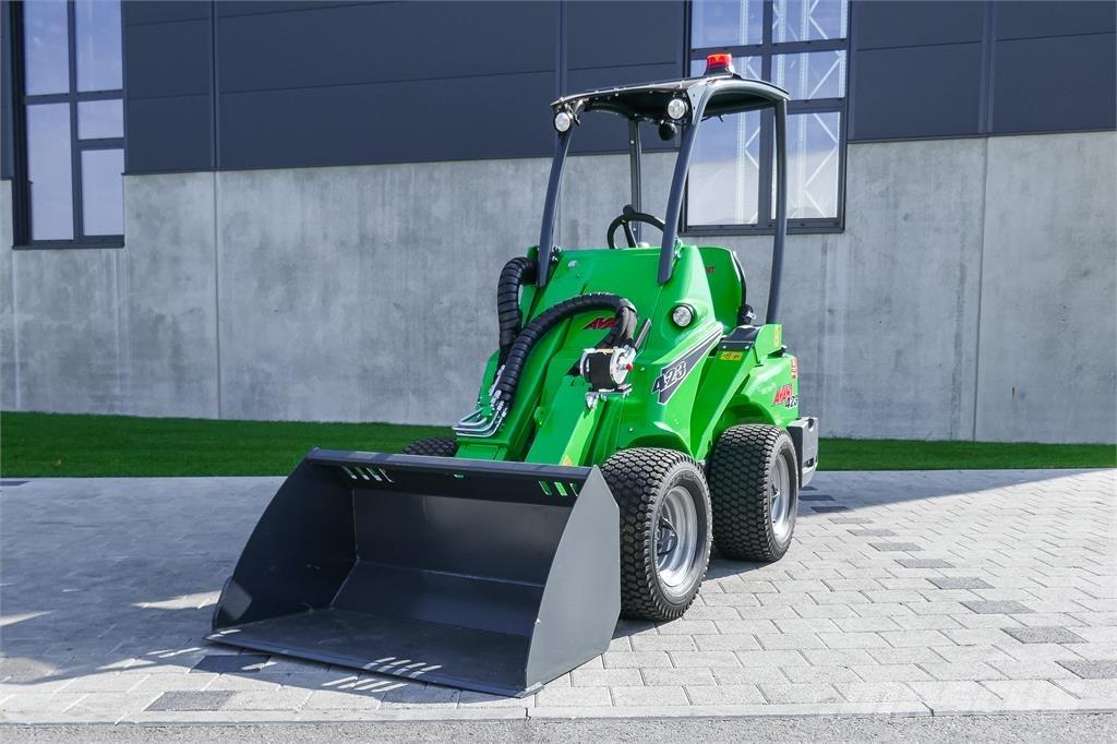 Avant M 423 Мини екскаватори < 7 т