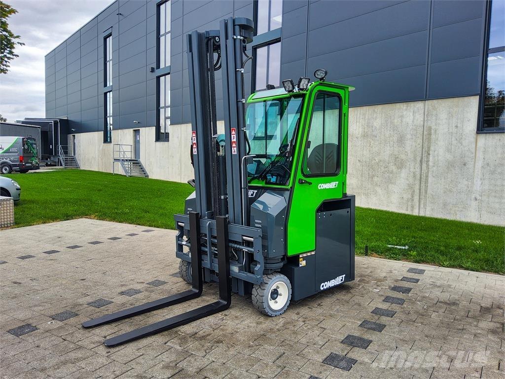 Combilift CBE 3000 Повдигач с движение в 4 посоки