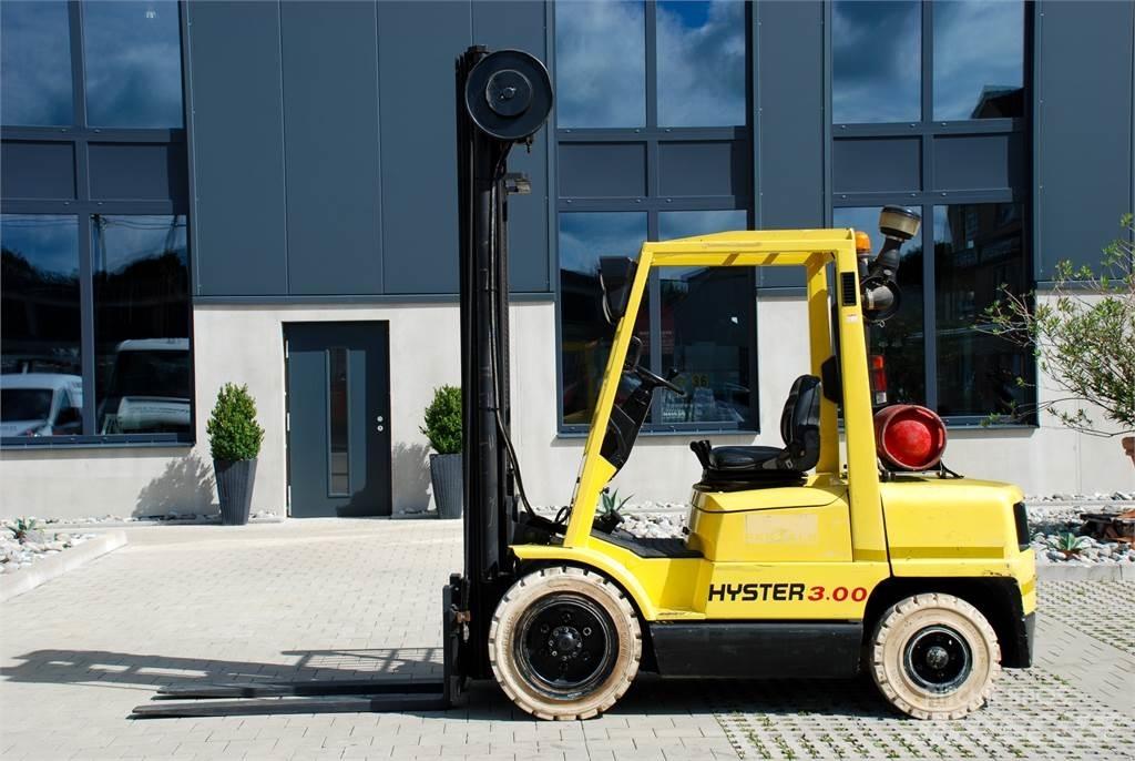 Hyster H 3-00XM Камиони с АГУ