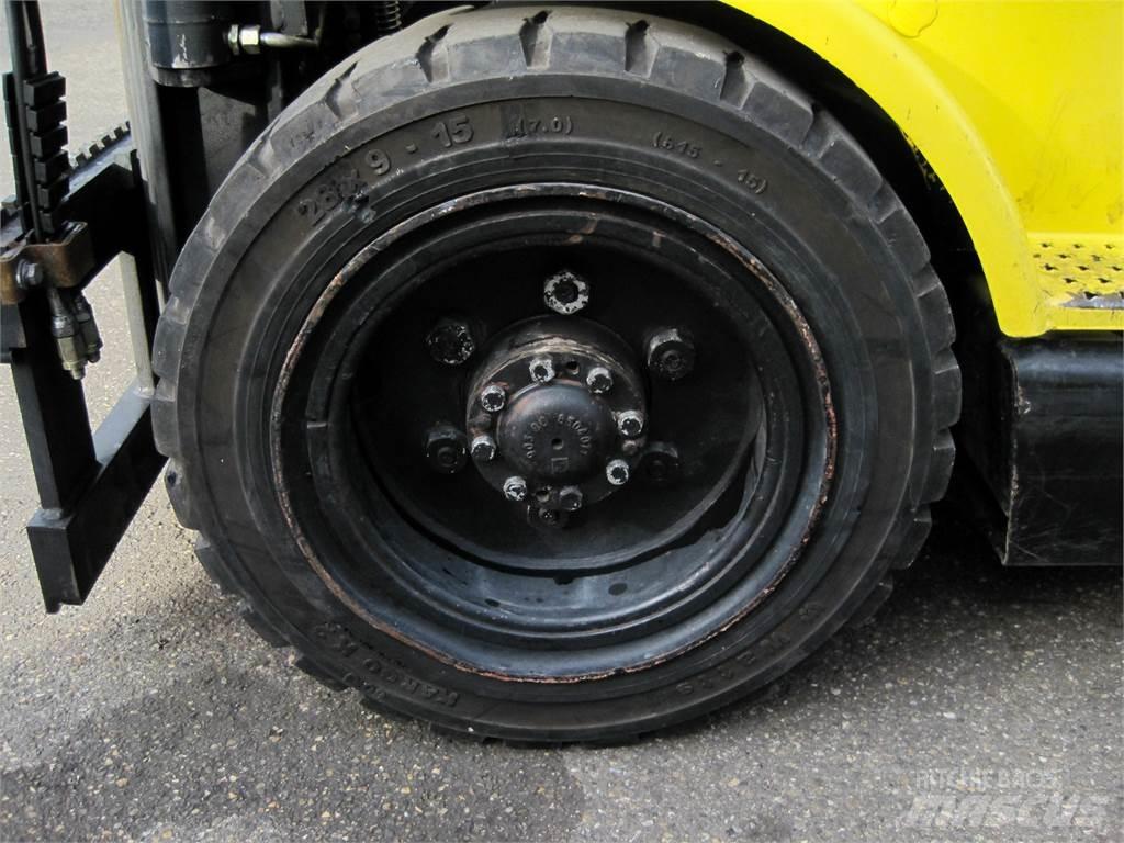 Hyster H 3-00XM Камиони с АГУ
