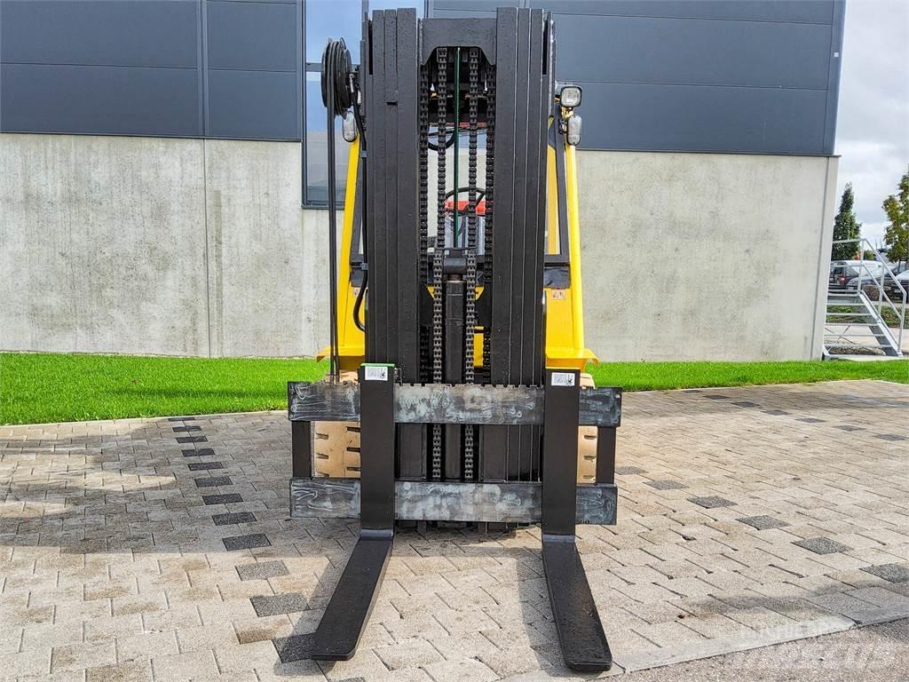 Hyster H 5.50 XM Камиони с АГУ