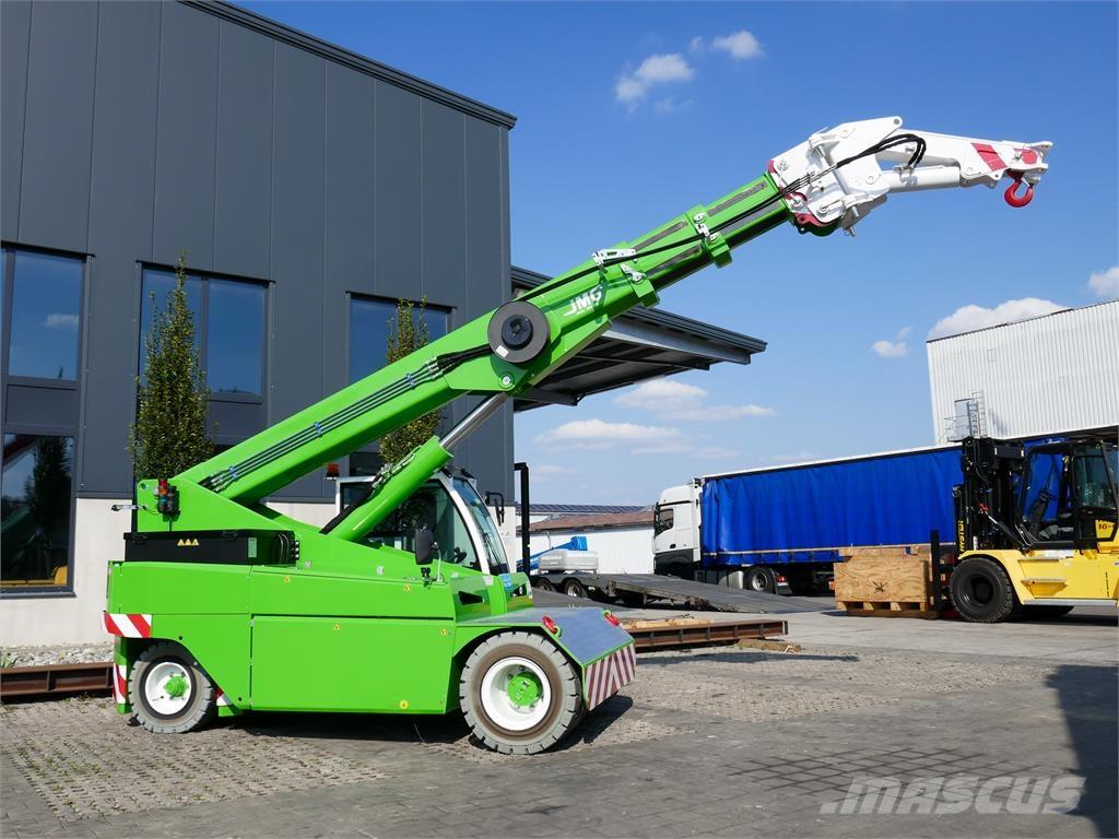 JMG MC 110 Телескопични товарачи