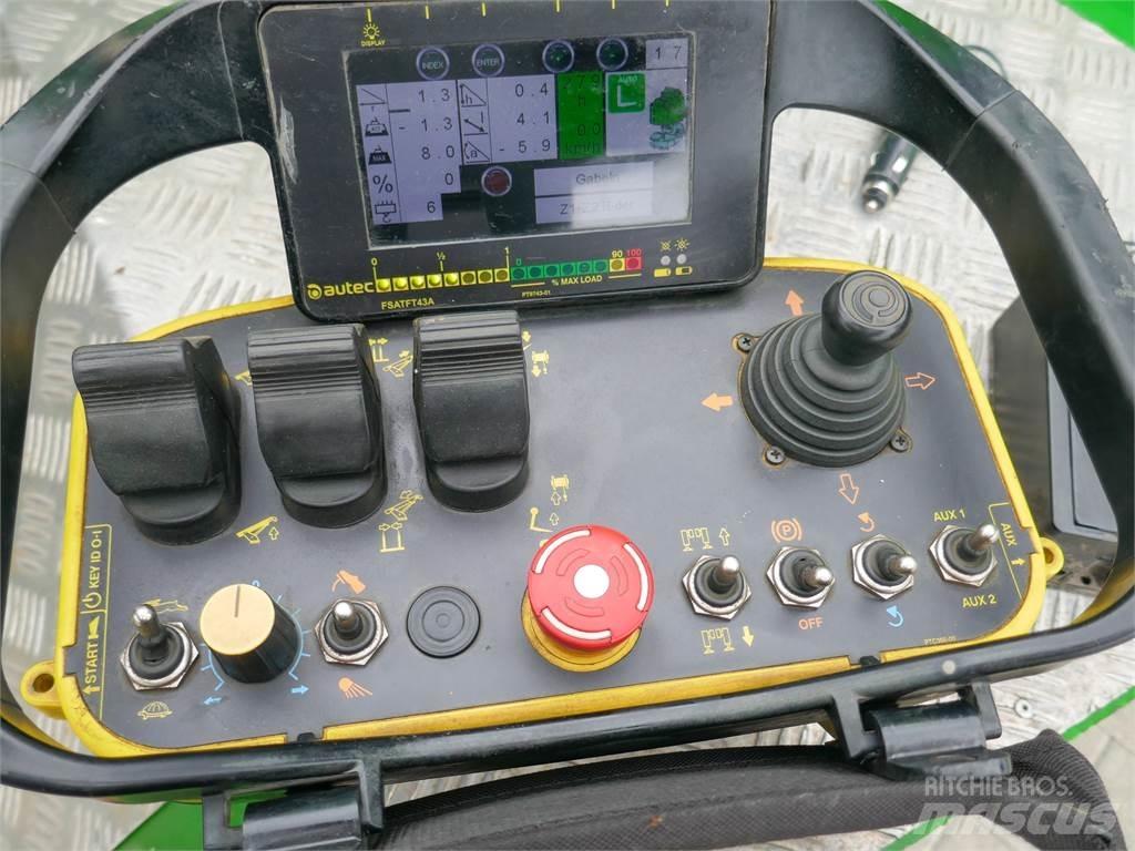 JMG MC 130S Телескопични товарачи