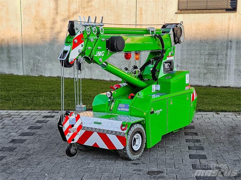 JMG MC 25S Телескопични товарачи