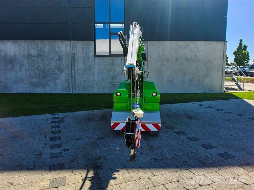 JMG MC 32S Телескопични товарачи