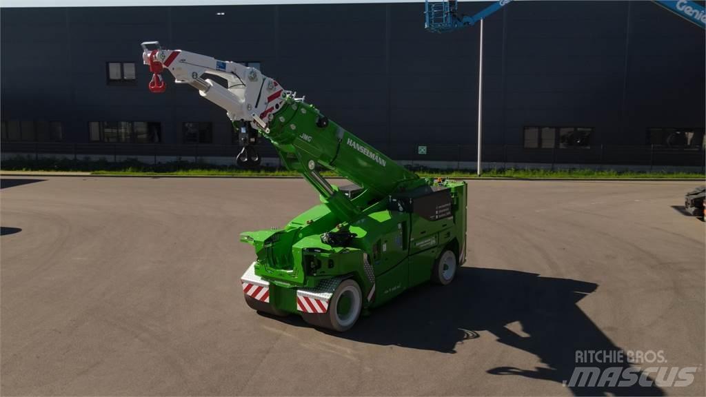 JMG MC 650S Телескопични товарачи
