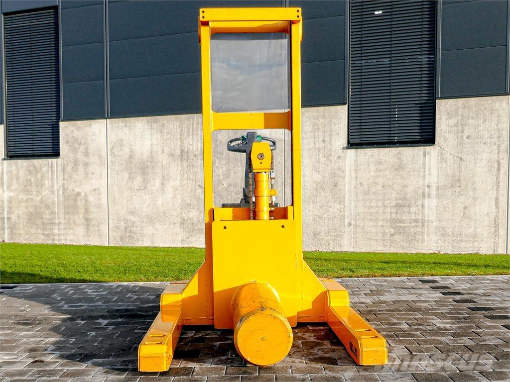 Jungheinrich EDB 360 Колички високоповдигачи с теглич