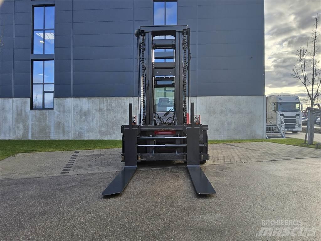 Kalmar DCE 150-12 Дизелови камиони