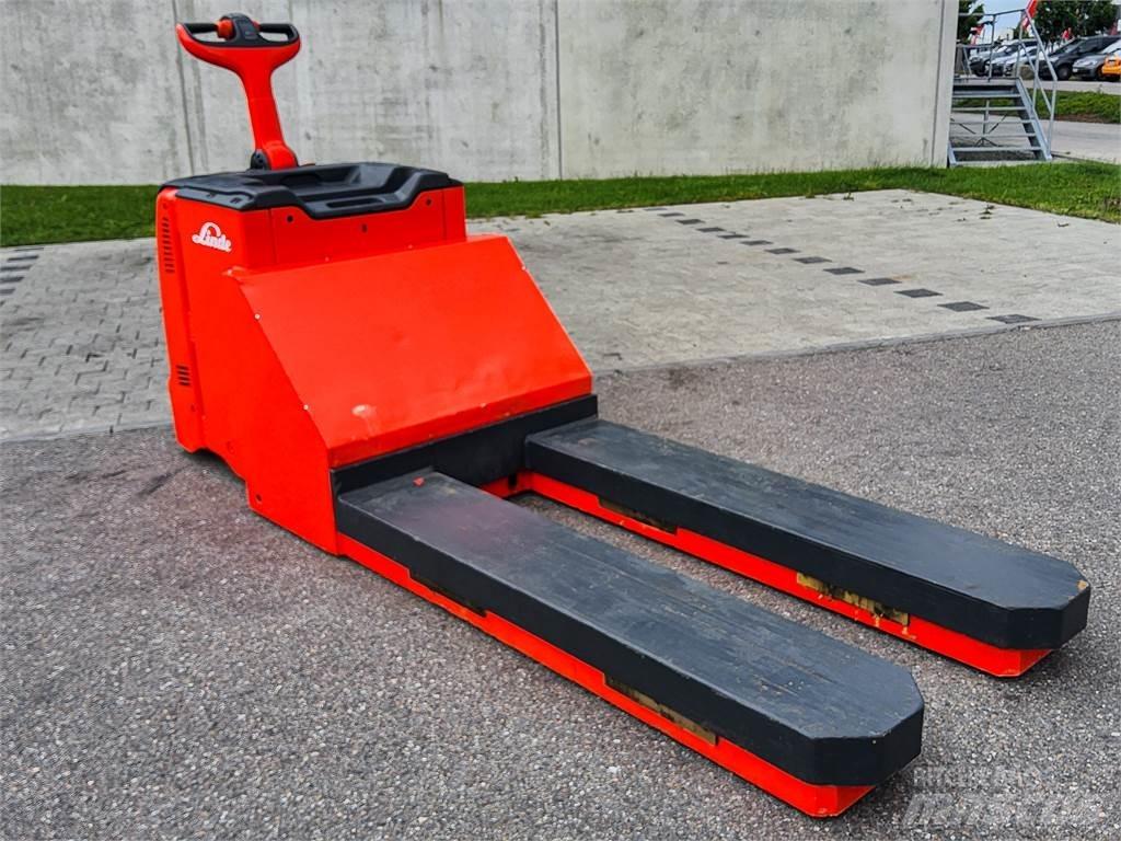 Linde T 30 Колички високоповдигачи с теглич