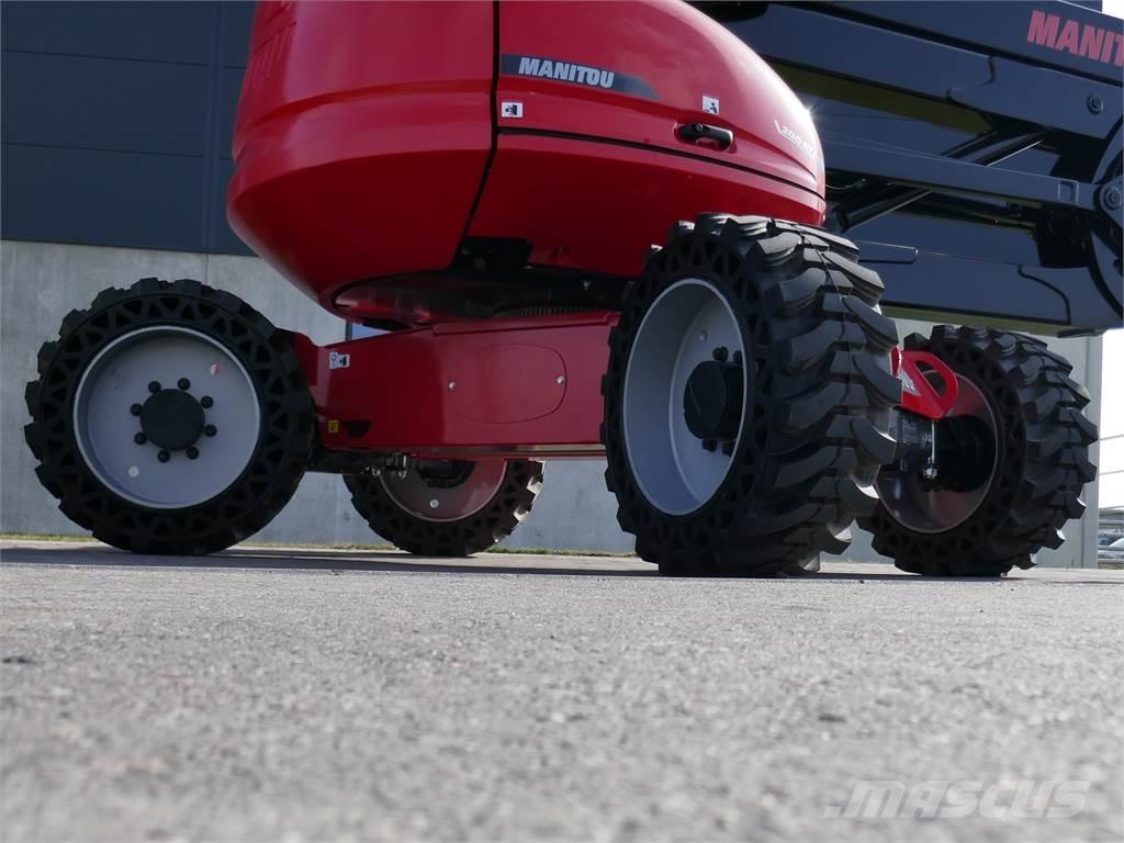 Manitou 200 ATJ Съчленени стрелови подемници