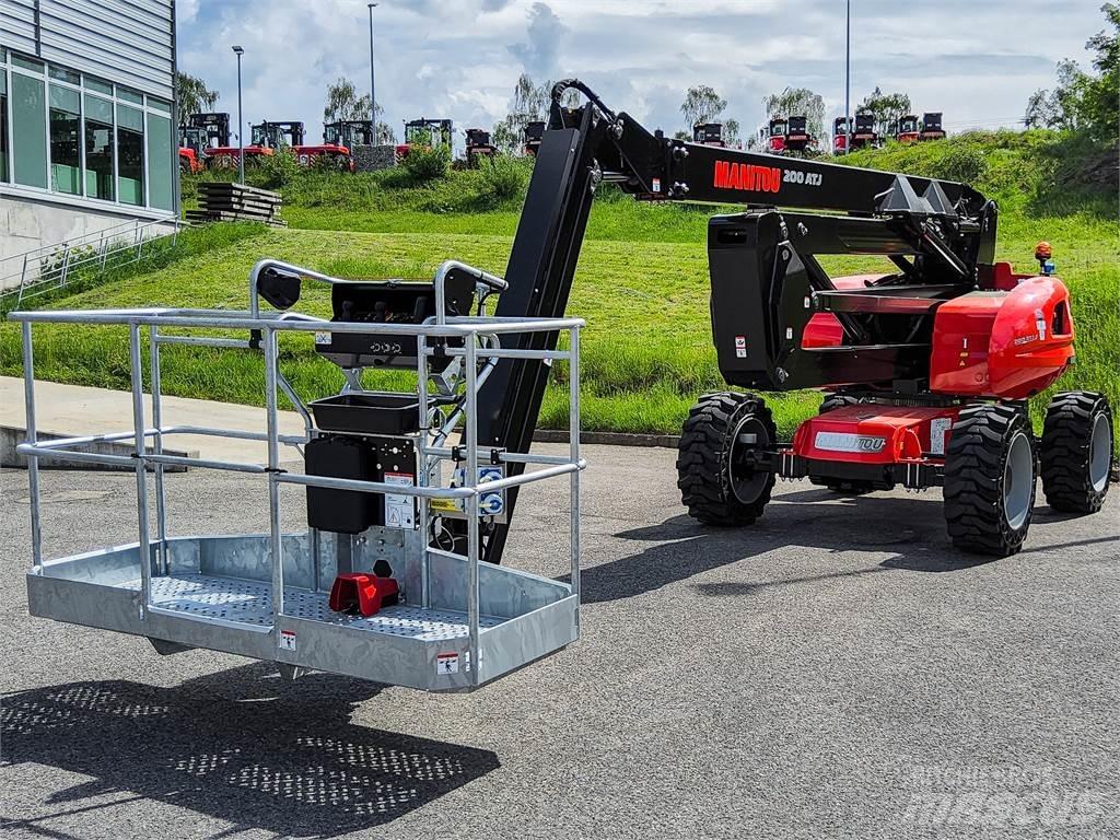 Manitou 200 ATJ Съчленени стрелови подемници