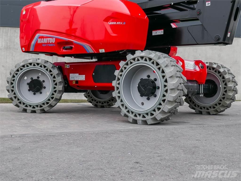 Manitou 200 ATJE Съчленени стрелови подемници