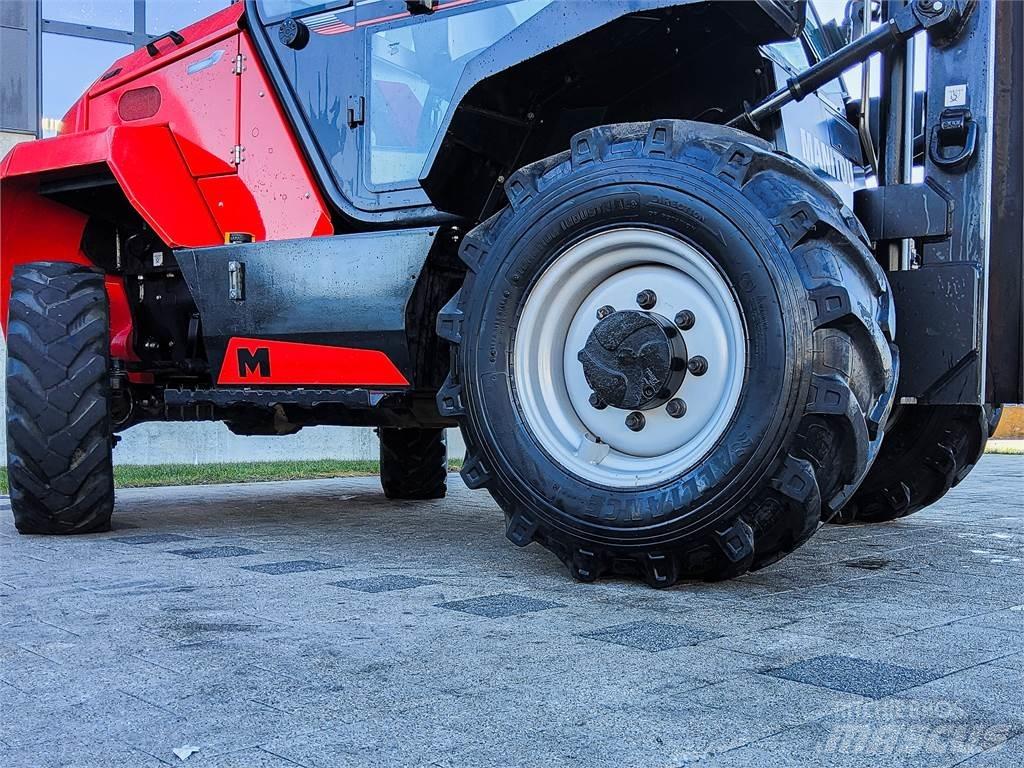 Manitou M 30-4 Камиони за херавни местности