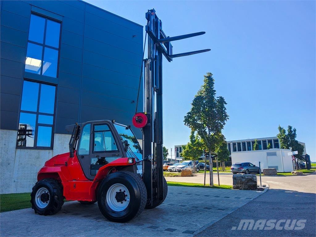 Manitou M 40-4 Камиони за херавни местности