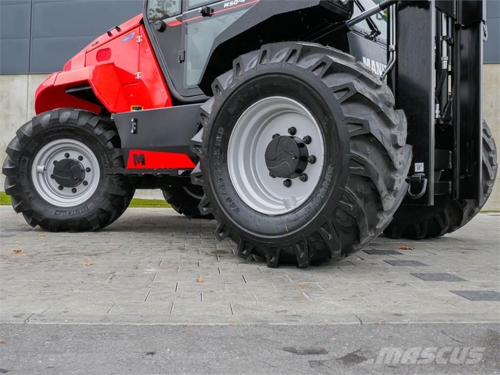 Manitou M 50-4 Камиони за херавни местности