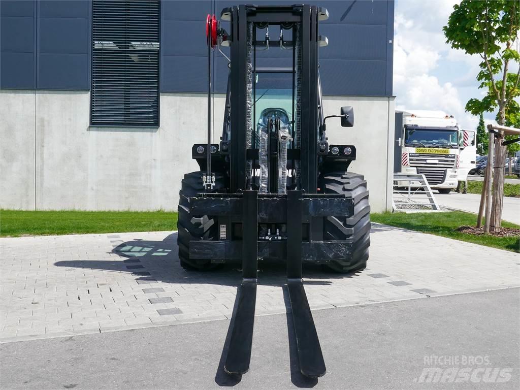 Manitou M 50-4 Камиони за херавни местности