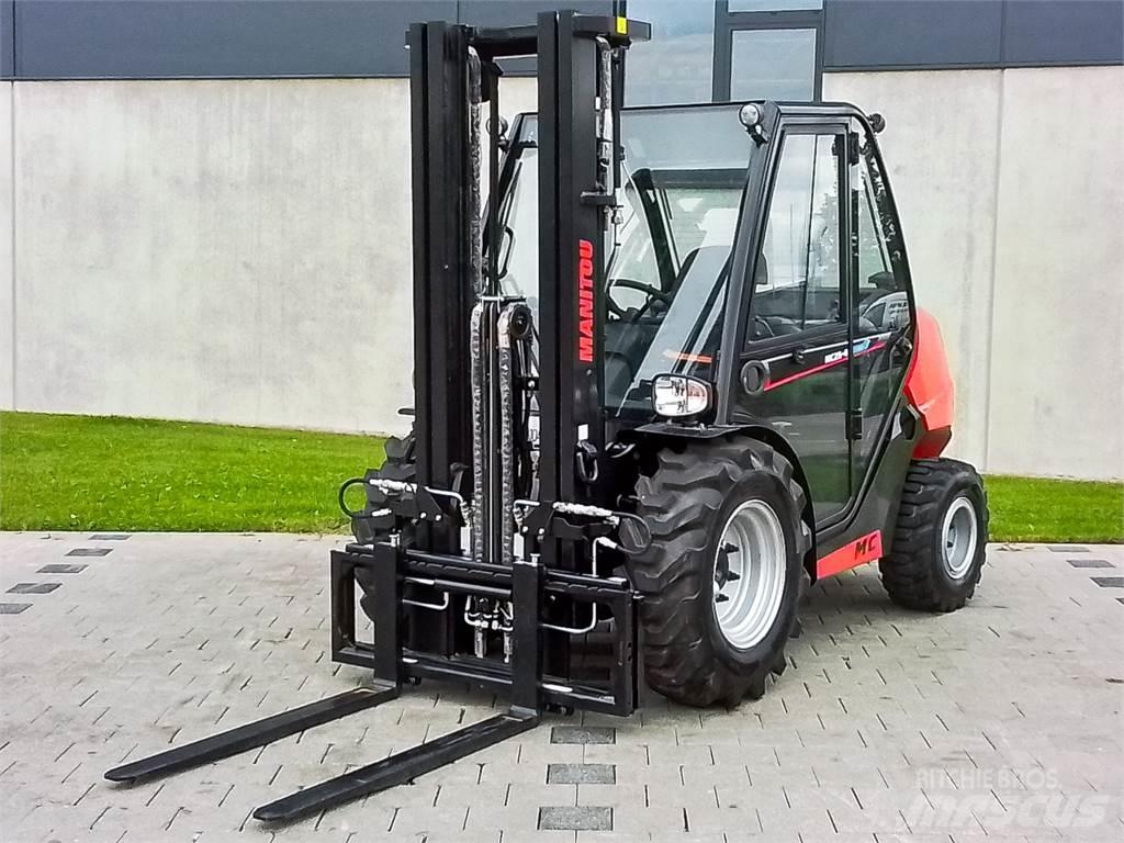 Manitou MC 25-4 Камиони за херавни местности