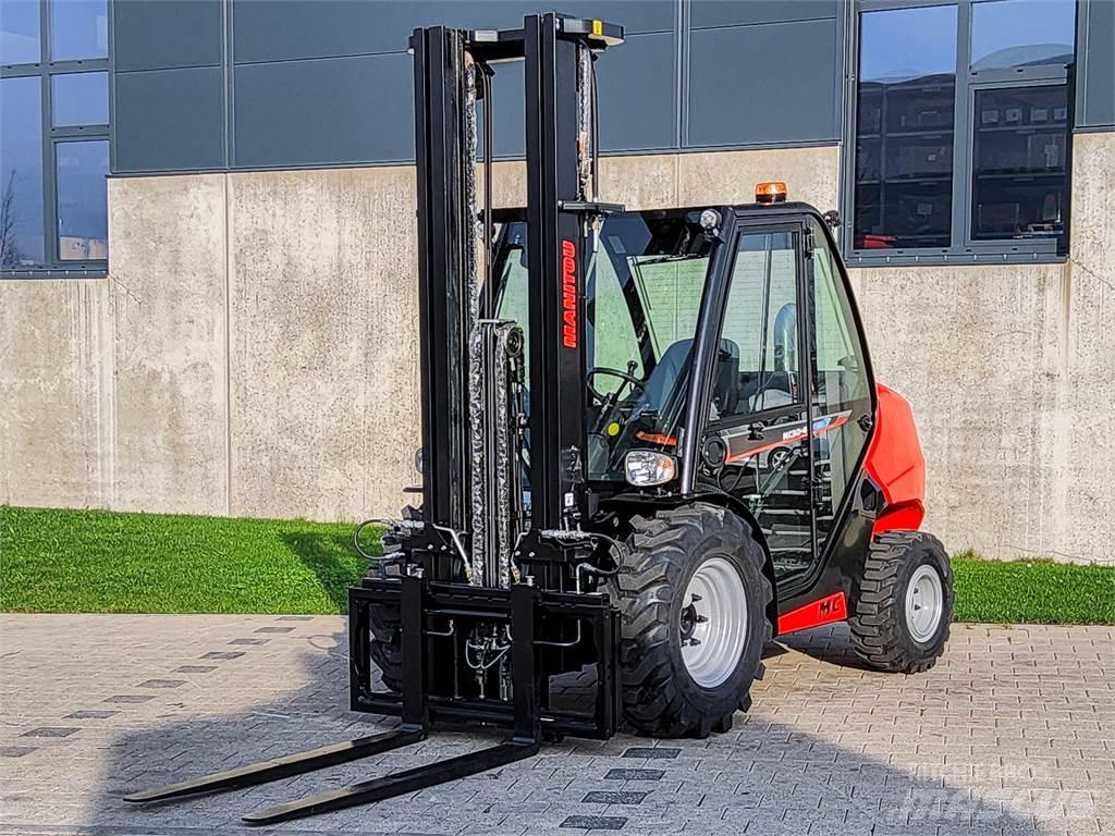 Manitou MC 30-4 Камиони за херавни местности