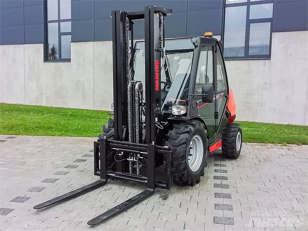 Manitou MC 30-4 Камиони за херавни местности