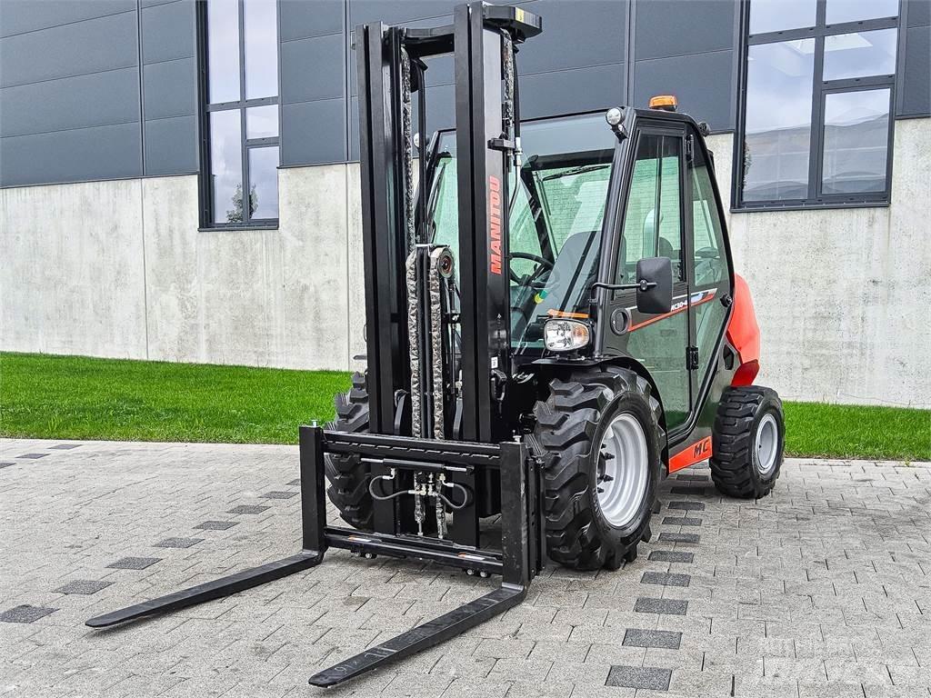 Manitou MC 30-4 Камиони за херавни местности