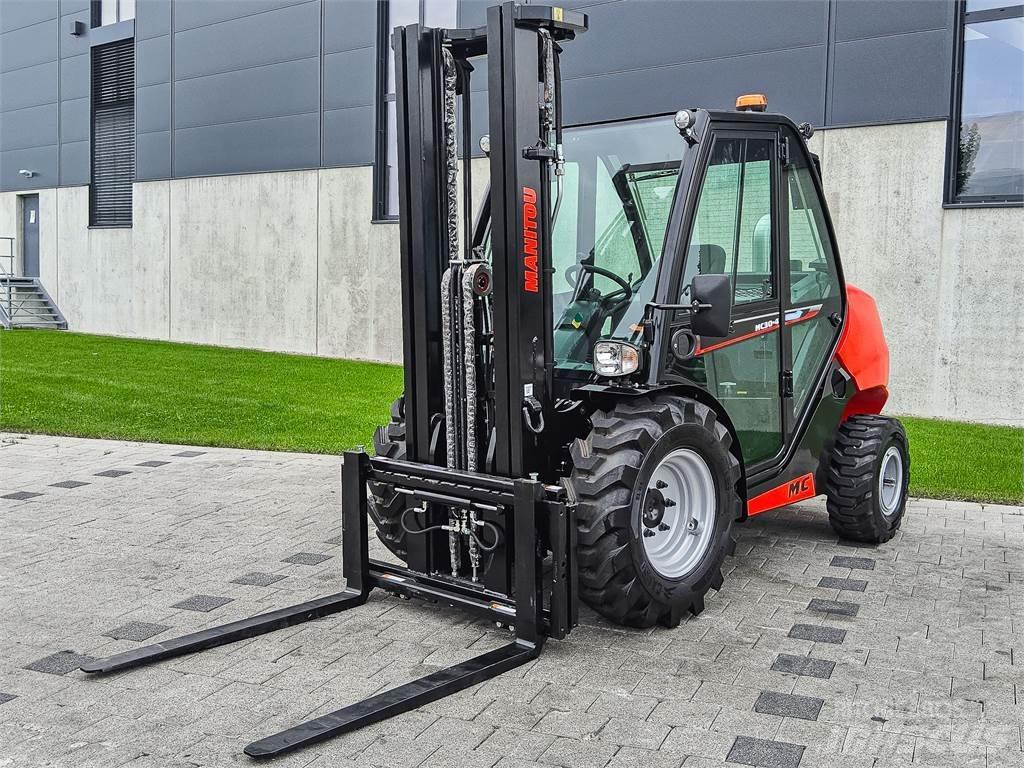 Manitou MC 30-4 Камиони за херавни местности