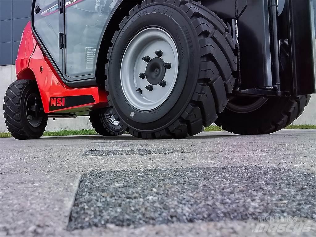 Manitou MSI 30D K Камиони за херавни местности