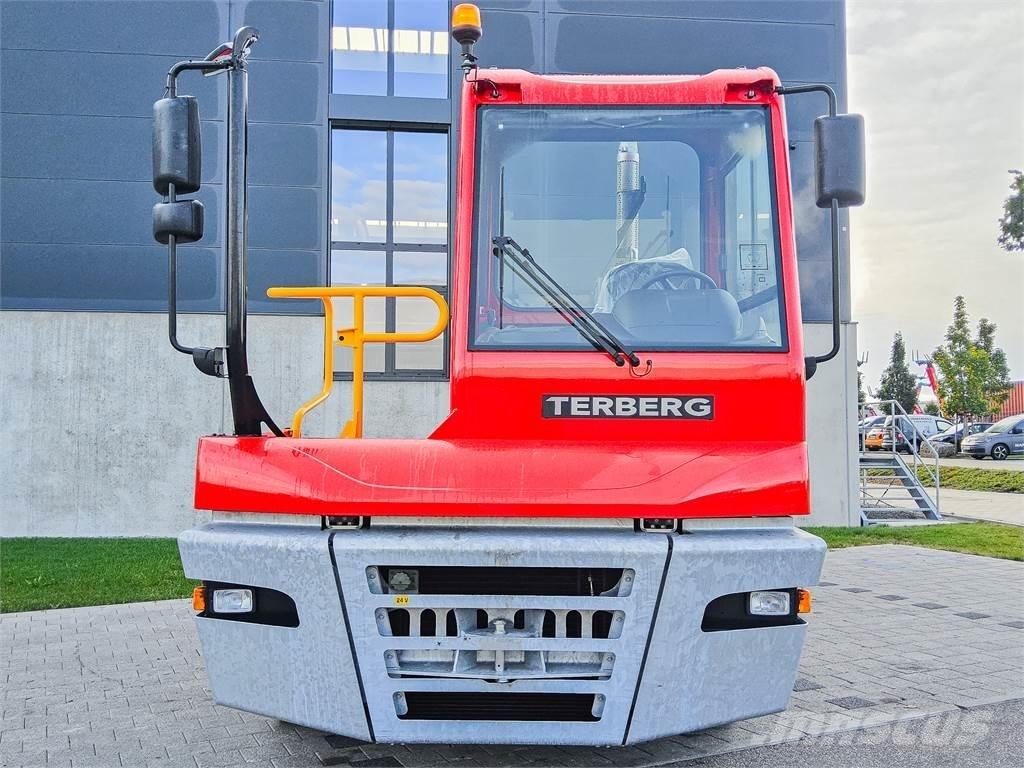 Terberg YT 223 Терминални трактори