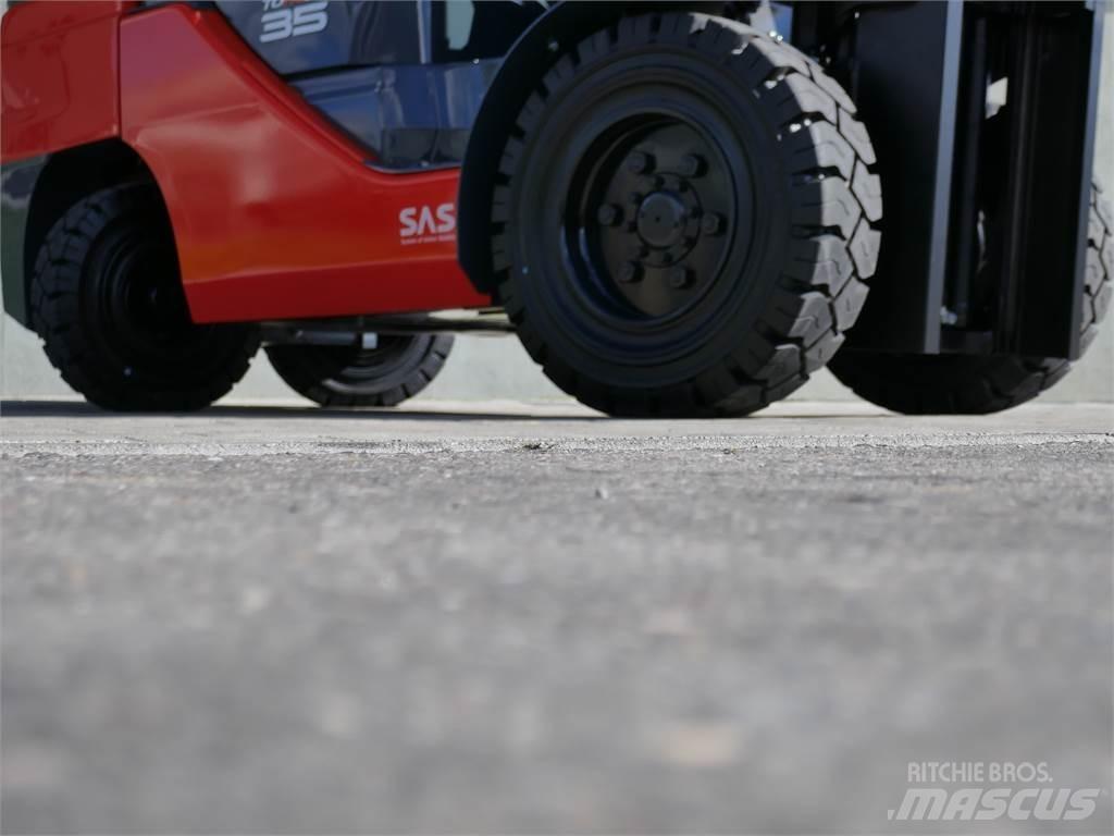 Toyota 52-8FDJF35 Дизелови камиони
