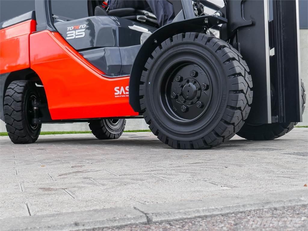 Toyota 52-8FDJF35 Дизелови камиони