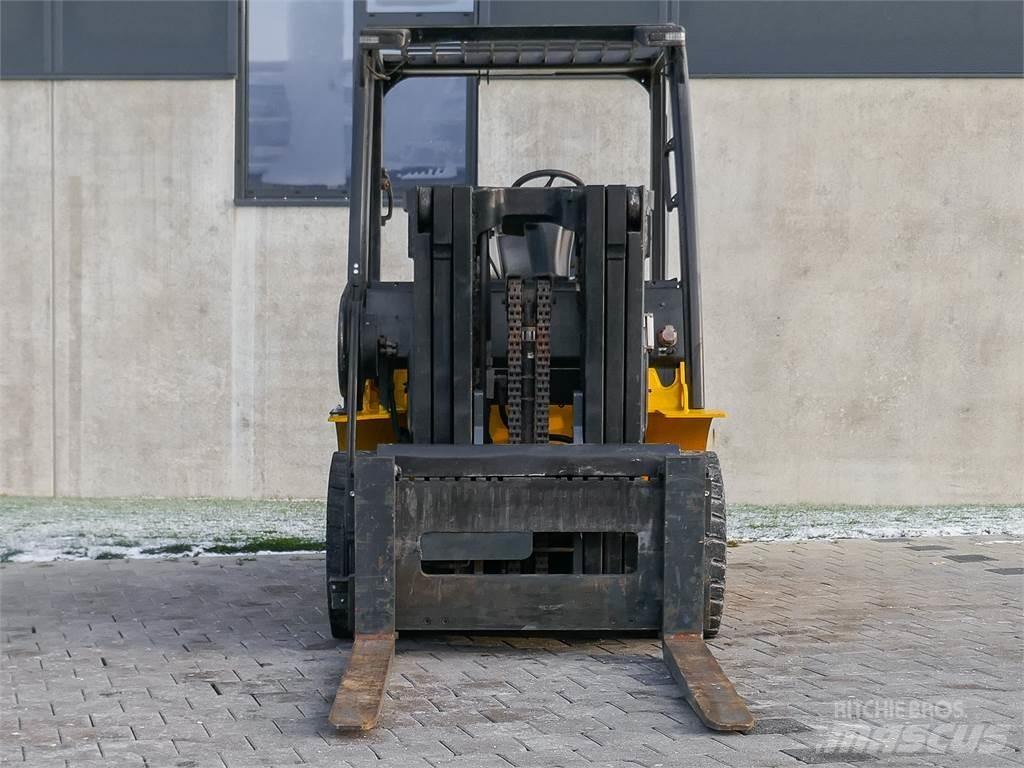 Yale GDP 40VX6 V2471 Дизелови камиони