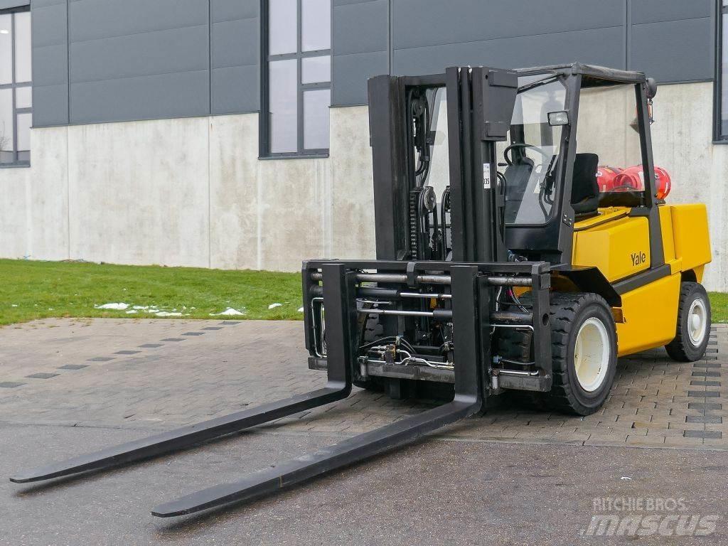 Yale GLP50MF Камиони с АГУ