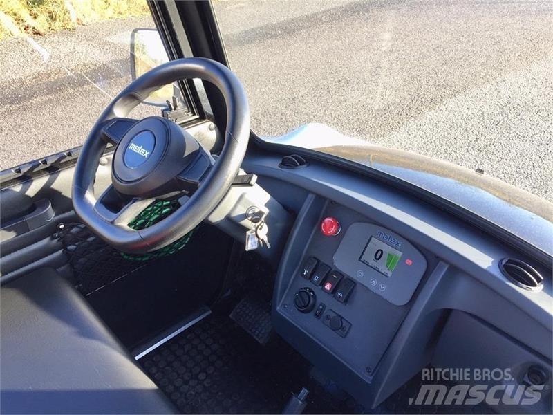 Melex 381 UTV
