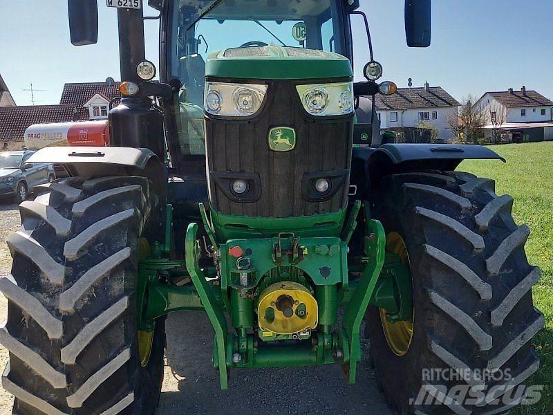 John Deere 6215R Трактори