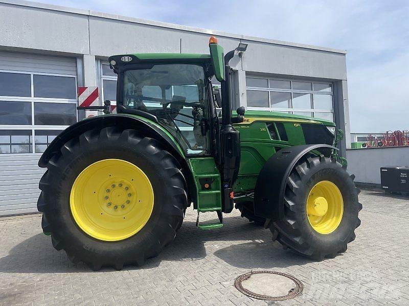 John Deere 6R 215 Трактори