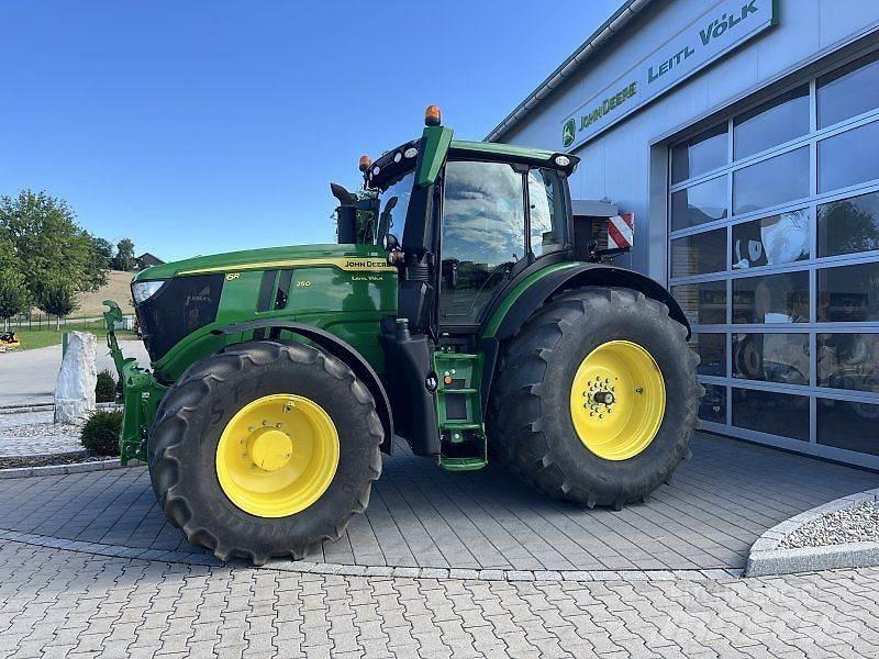 John Deere 6R250 Трактори