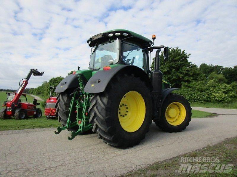John Deere 7250R Трактори