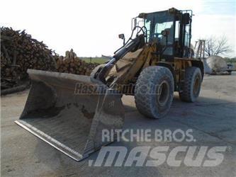 CAT 930 G Колесни товарачи