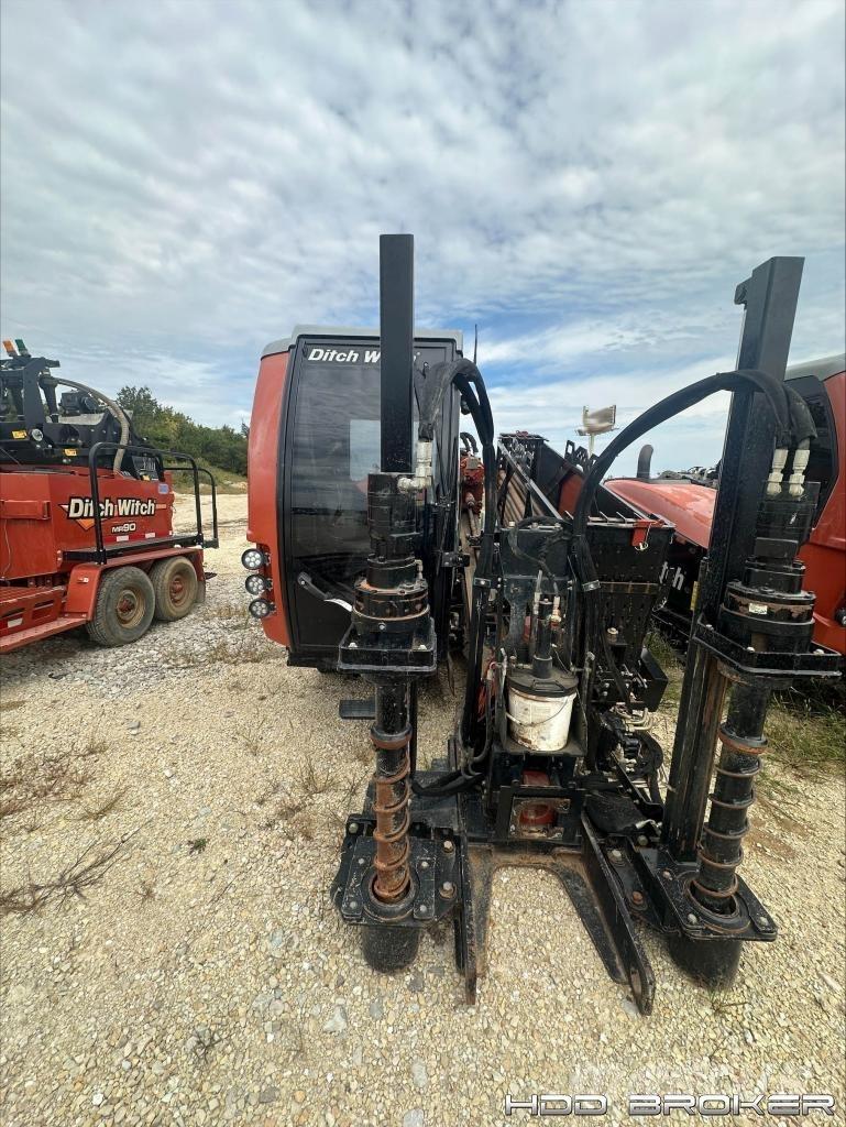 Ditch Witch AT32 Пробивни машини за хоризонтално сондиране