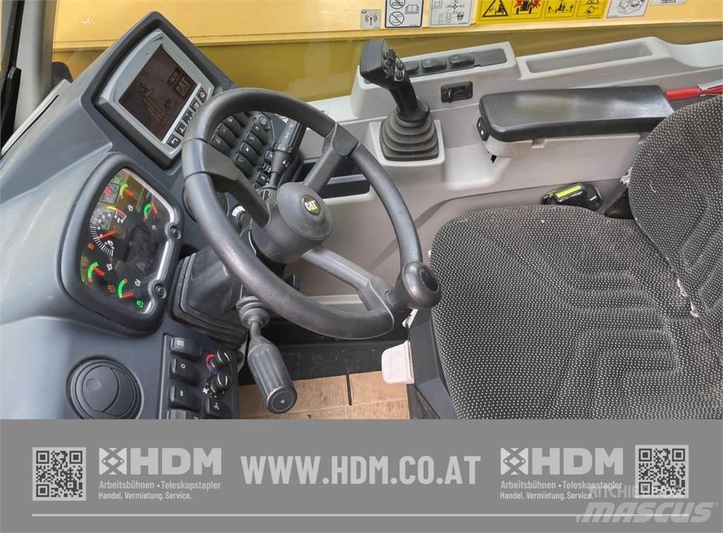 CAT TH408D Телескопични товарачи