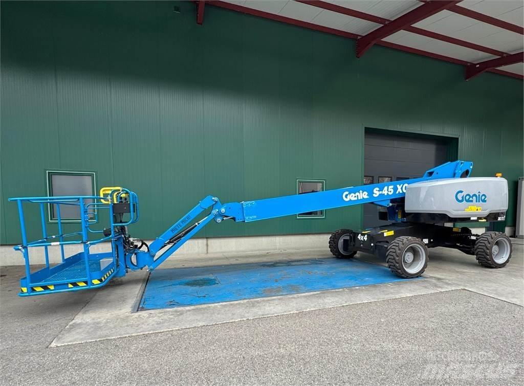 Genie S-45 XC Съчленени стрелови подемници