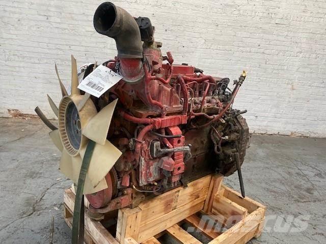 Cummins ISB6.7 Двигатели