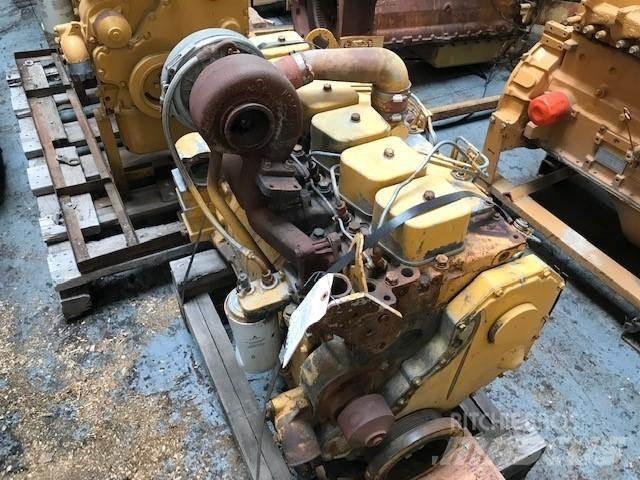 Komatsu S6D102 Двигатели