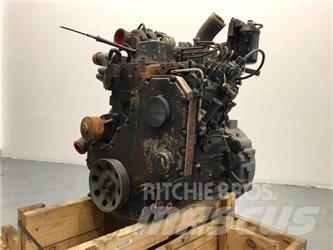 Komatsu SAA4D102E-2 Двигатели