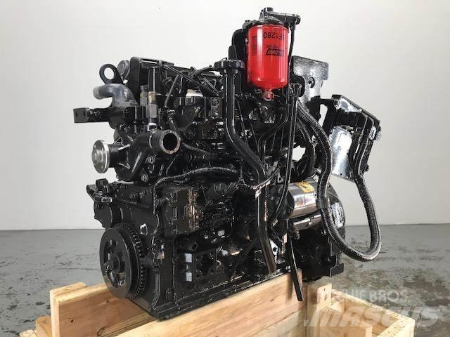Komatsu SAA4D95-LE5 Двигатели