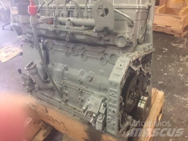 Komatsu SAA6D107E Двигатели