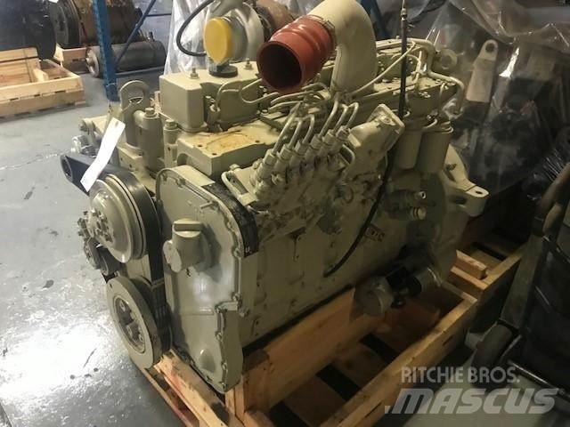 Komatsu SAA6D114-2 Двигатели